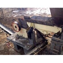 小型顎式破碎機(jī)，霸氣側(cè)漏碎石子
